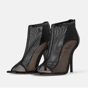 ZARA Black Stiletto Size 8 Heels Square Open Toe